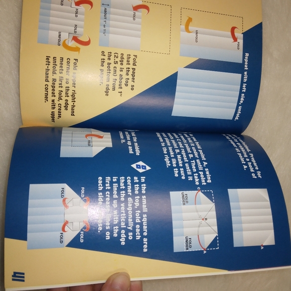 BOOK Paper Planes by Brandon Hansen and Kris Lightfoot - Picture 4 of 6